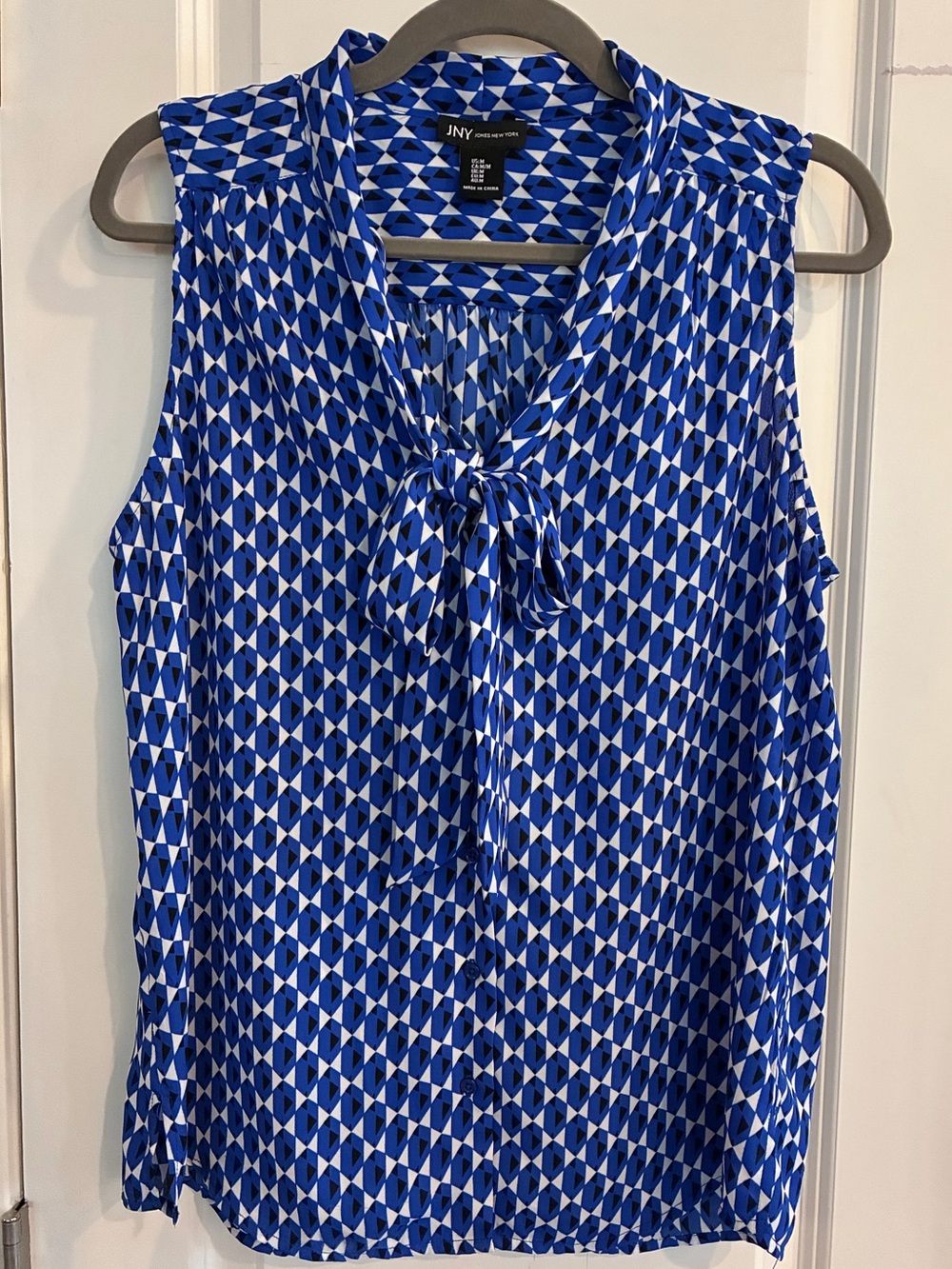 Jones New York Blue and White Geometric Tie-Neck Sleeveless Camisole